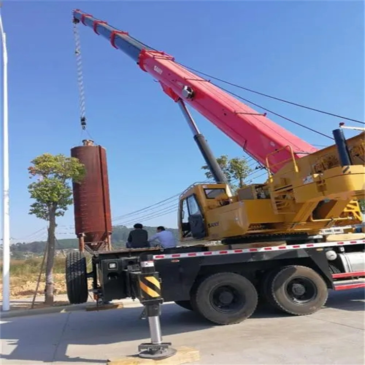 利川专业吊车租赁多少钱