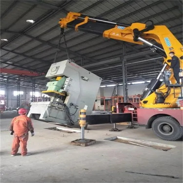 利川80吨折臂吊车出租附近电话