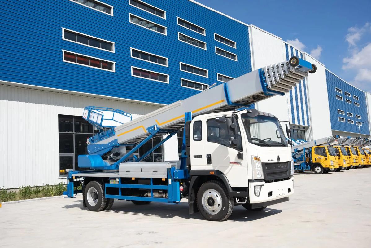 利川出租云梯车高空作业车 建筑垃圾搬运